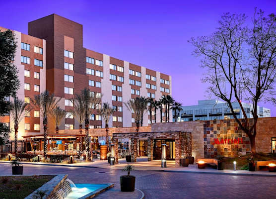Los Angeles Marriott Burbank Airport 1