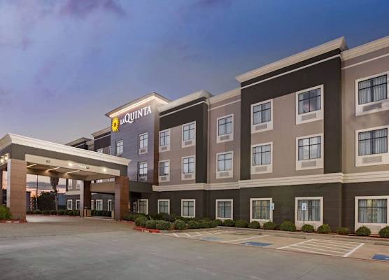 La Quinta Inn & Suites By Wyndham Houston Pasadena North 1