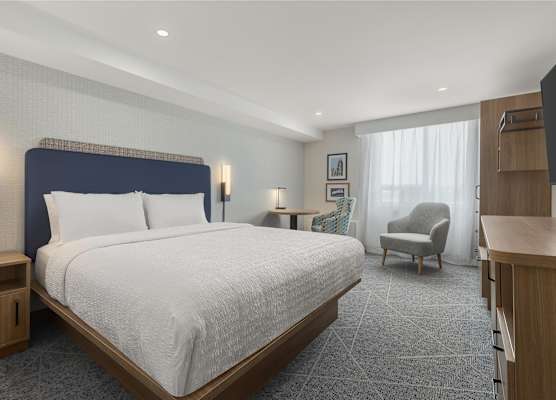 Hampton Inn by Hilton Montreal East Anjou 1