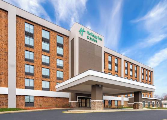 Holiday Inn & Suites RICHMOND - WEST END by IHG 1