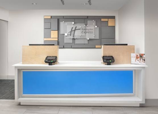 Holiday Inn Express SAN ANTONIO N-RIVERWALK AREA by IHG 1