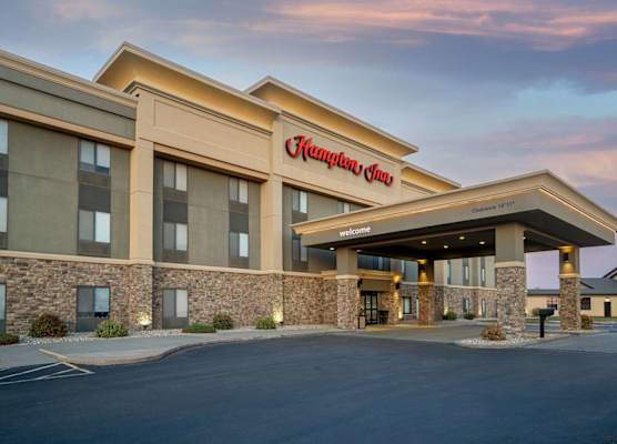 Hampton Inn Mitchell 1