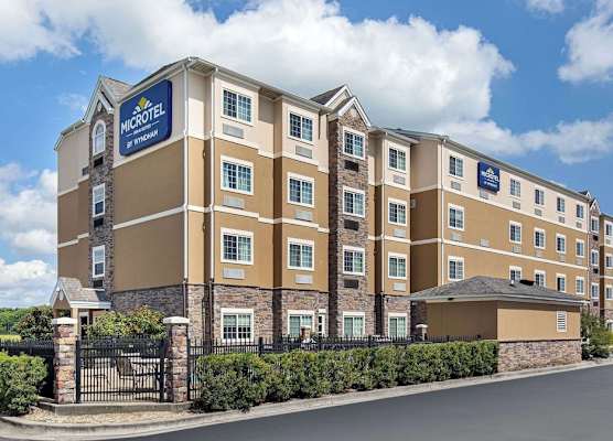 Microtel Inn and Suites by Wyndham 1