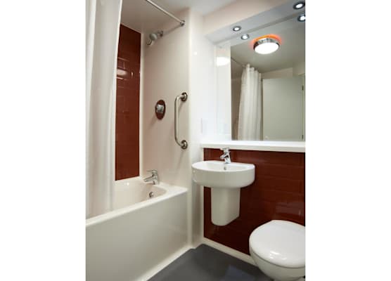 Travelodge Wadebridge 1