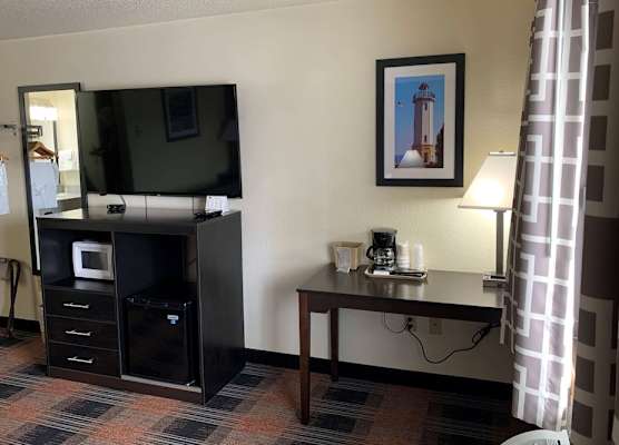 Baymont by Wyndham Waupun 1