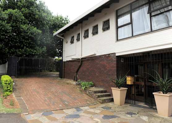 Oliveroom Self Catering and B&B 1