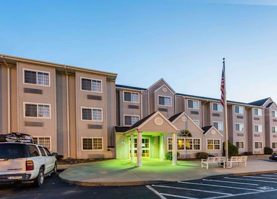 Microtel Inn & Suites by Wyndham Hillsborough 1