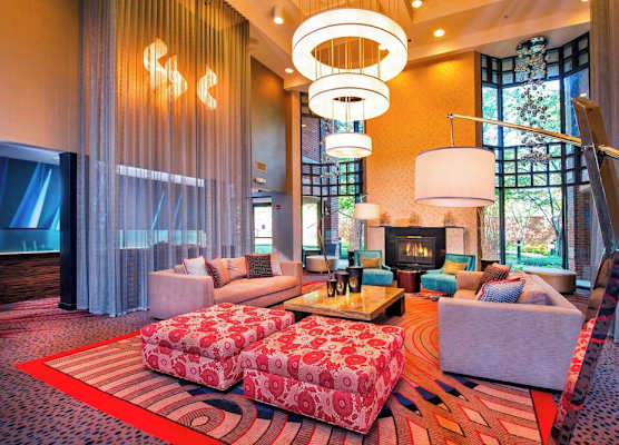Courtyard by Marriott Dulles Town Center 1