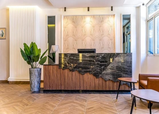 Hotel Les Ambassadeurs 1