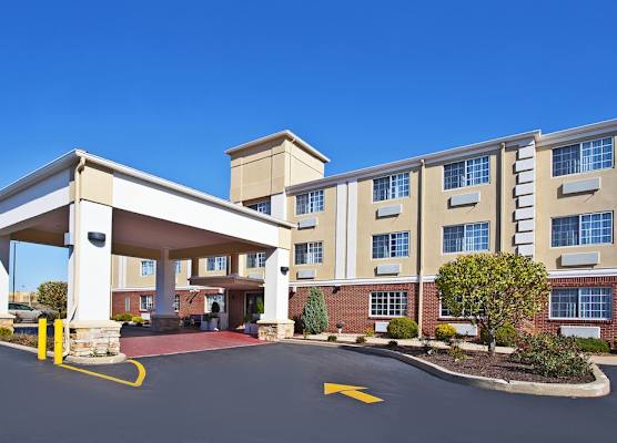 Holiday Inn Express & Suites WABASH by IHG 1