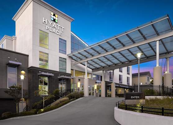 Hyatt Place Santa Cruz 1