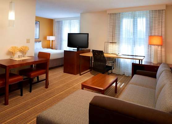 Sonesta ES Suites Chicago Waukegan Gurnee 1