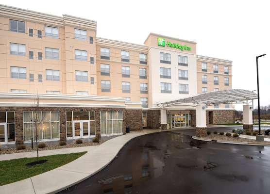 Holiday Inn & Suites KALAMAZOO WEST by IHG 1