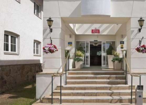 Airport Inn Manchester 1