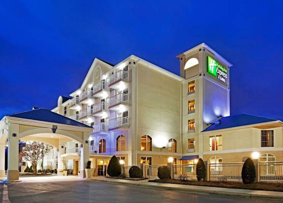 Holiday Inn Express & Suites ASHEVILLE SW - OUTLET CTR AREA by IHG 1
