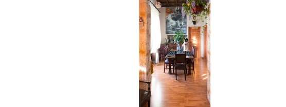 B&B Camelot 1