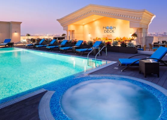 Warwick Doha 1