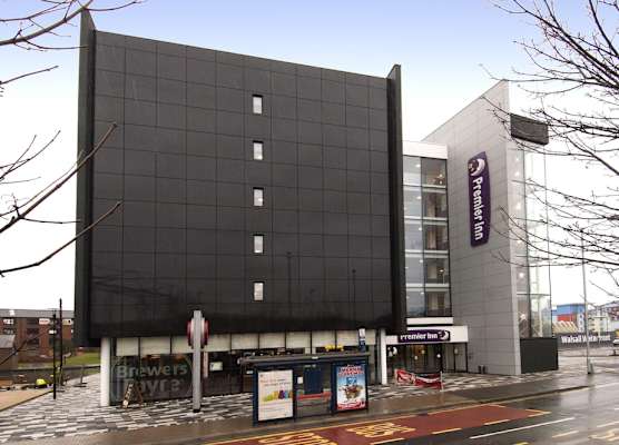 Premier Inn Walsall Town Centre 1