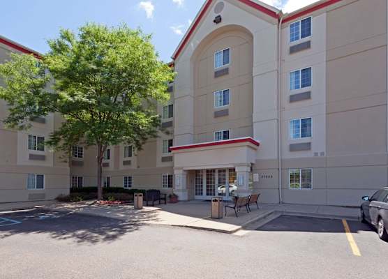 MainStay Suites Detroit Farmington Hills 1