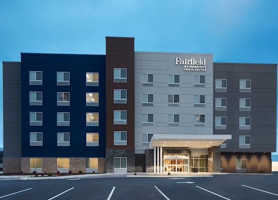 Fairfield Inn & Suites by Marriott Stony Creek 1