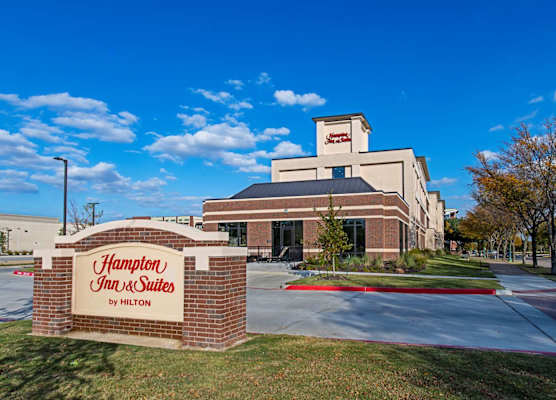 Hampton Inn & Suites Keller Town Center 1