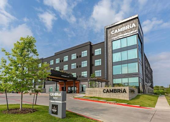 Cambria Hotel Austin Airport 1