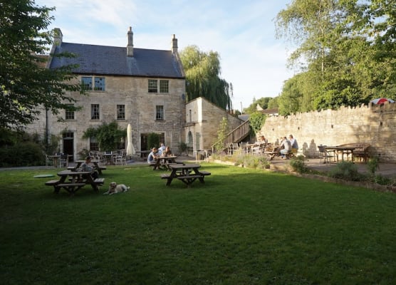 The Barge Inn 1