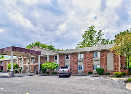 Americas Best Value Inn & Suites - Bluffton 1