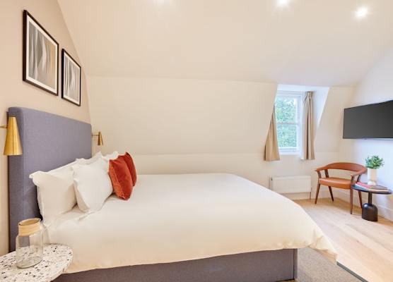 The Prince Hotel Vauxhall Central London Riverside 1