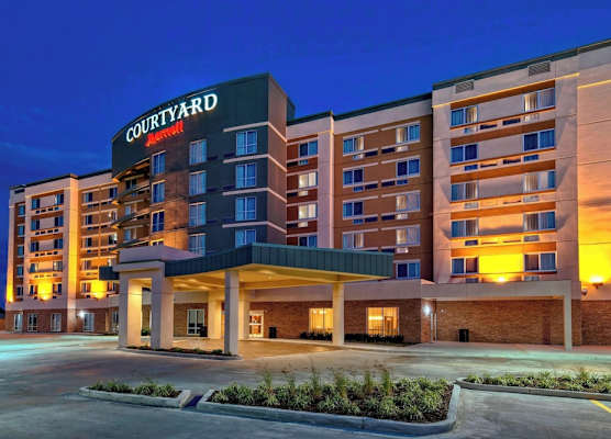 Courtyard by Marriott Westbury Long Island 1