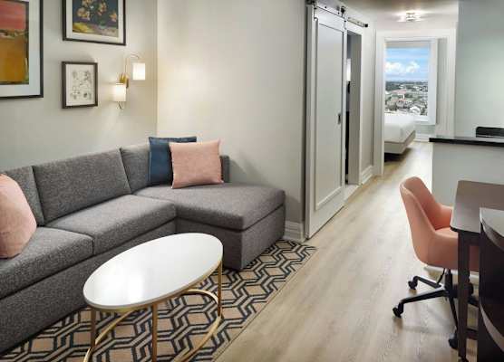 Courtyard by Marriott New Orleans French Quarter/Iberville 1
