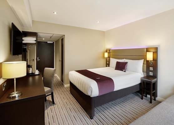 Premier Inn Chesterfield Town Centre 1