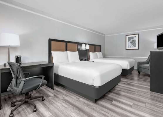 Baymont by Wyndham Austin University Area 1
