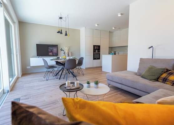 En Suite bedrooms at Reckenthal House by Rentaroo 1