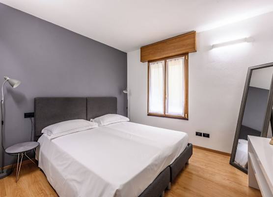 Emilia Studios 6 1