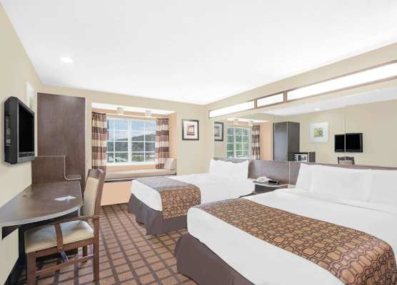 Microtel Inn & Suites by Wyndham Franklin 1