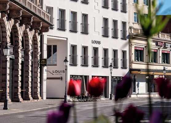 Louis Hotel 1