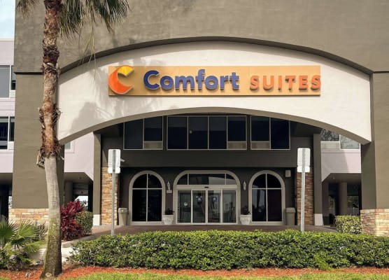 Comfort Suites Clearwater - Dunedin 1