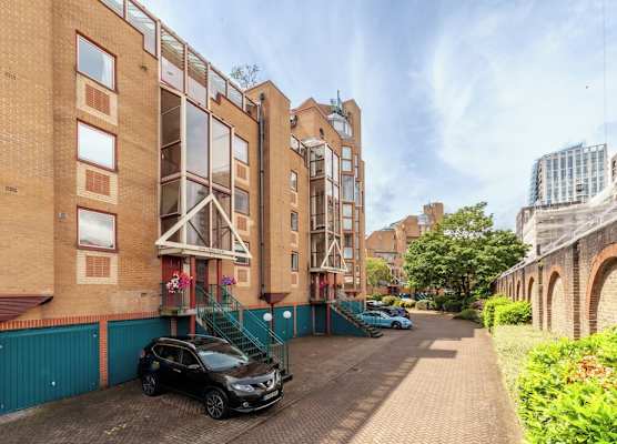 The St Khatarine's Flat 1