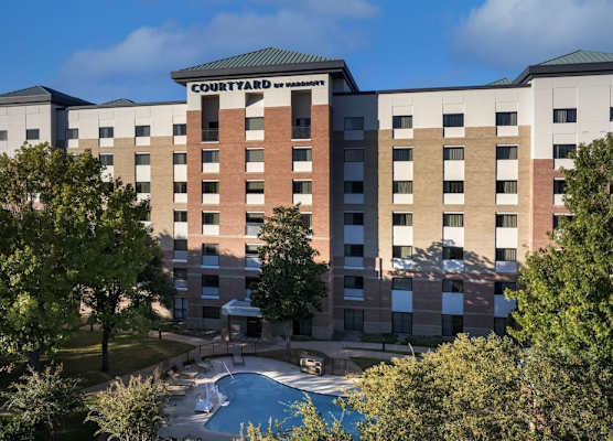 Courtyard Dallas Addison Quorum Drive 1
