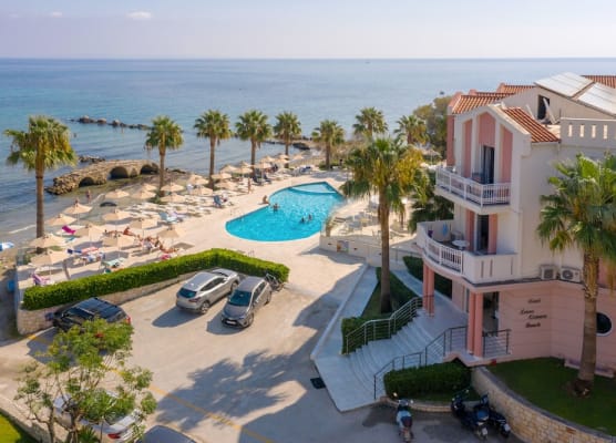 Xenos Kamara Beach 1