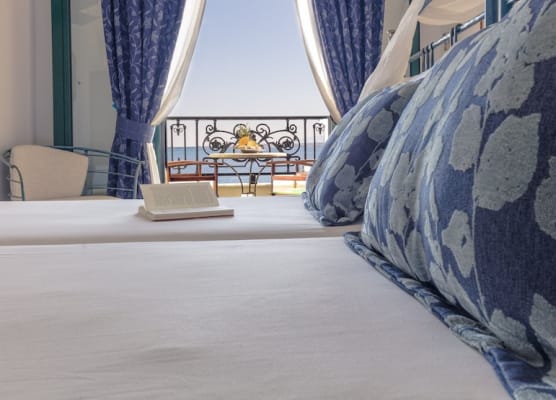 Dionysos Hotel 1