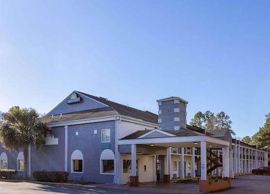 Days Inn by Wyndham Columbia 1