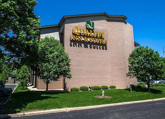 Quality Inn & Suites Peoria North 1