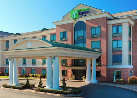 Holiday Inn Express & Suites WARWICK-PROVIDENCE (AIRPORT) by IHG 1