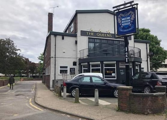 The Queens Hostel 1