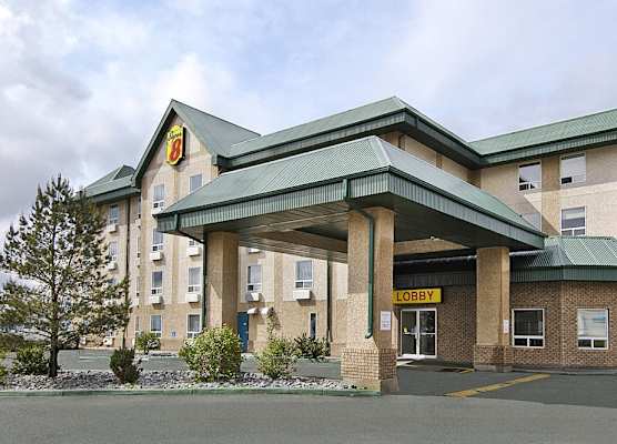 Super 8 by Wyndham Edmonton International Airport 1