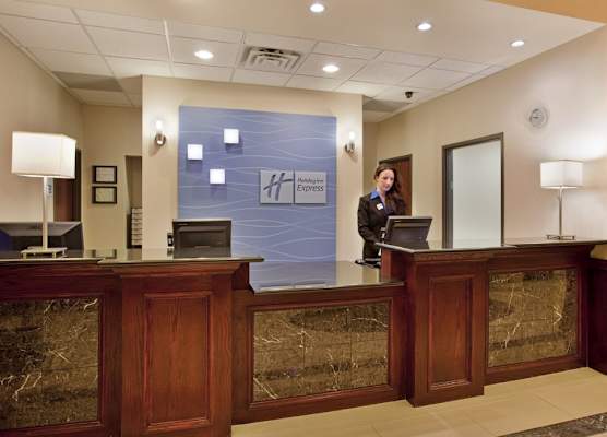 Holiday Inn Express & Suites GUTHRIE NORTH EDMOND by IHG 1