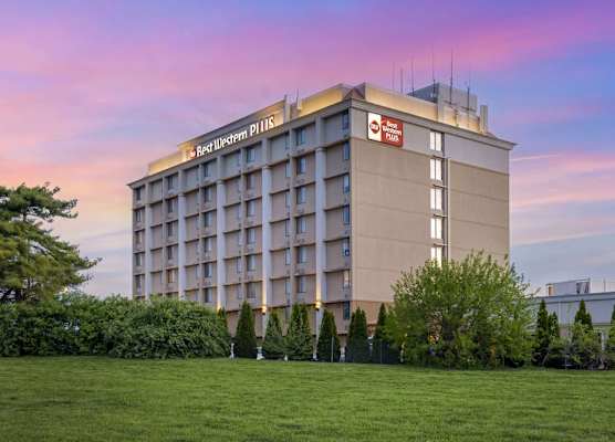 Best Western Plus The Charles Hotel 1
