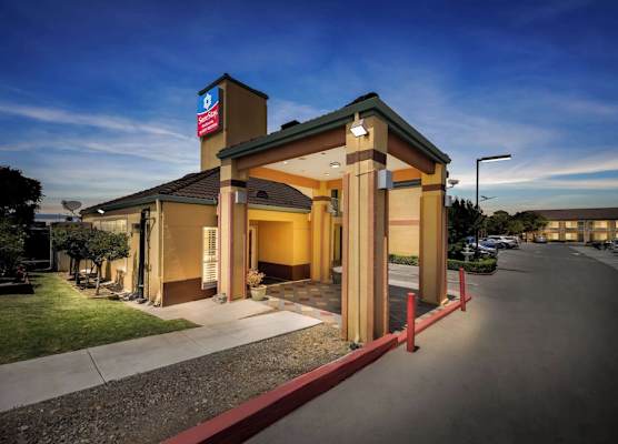 SureStay Plus Hotel by Best Western San Jose Central City 1